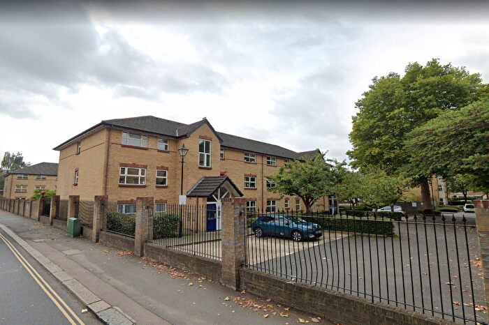 1 Bedroom Flat To Rent In Monmouth Close, Chiswick, W4