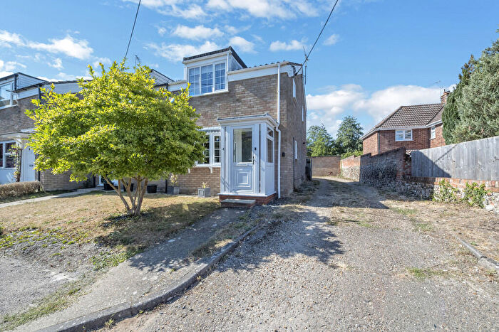 3 Bedroom Semi Detached House For Sale In Thetford Road, Ixworth, Bury St. Edmunds, IP31