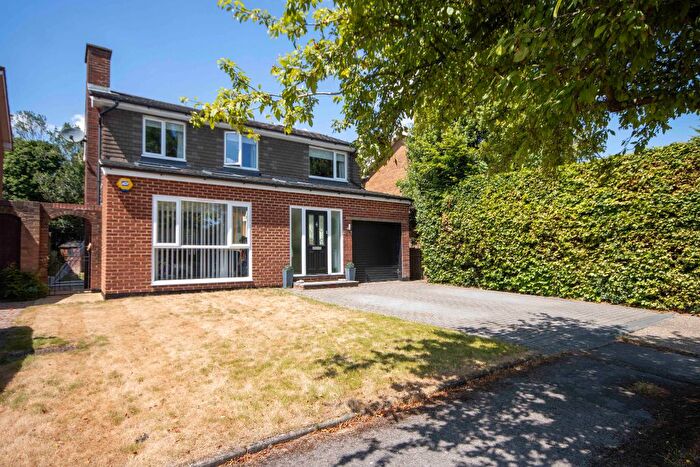4 Bedroom Detached House For Sale In Little Hill, Chorleywood, WD3
