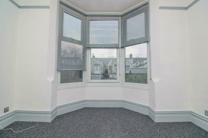 1 Bedroom Flat To Rent In Marlborough Road, Roath, Cardiff, CF23