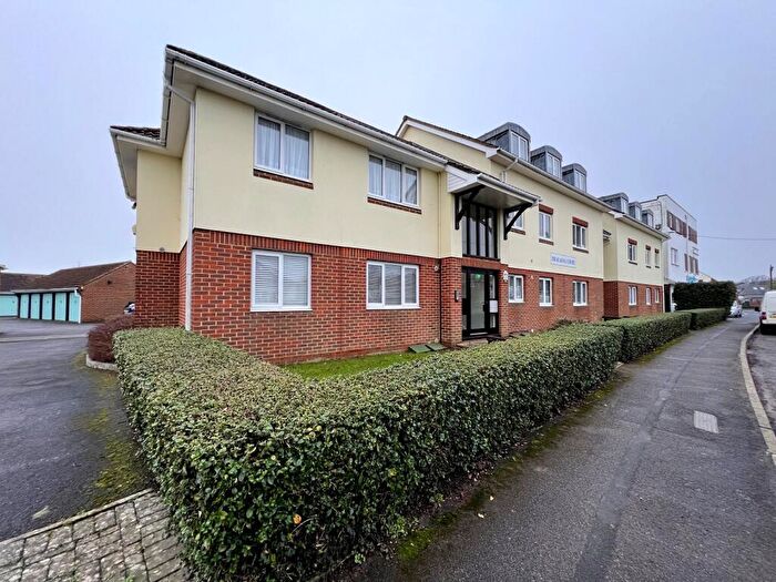 2 Bedroom Flat For Sale In Seaward Avenue, Barton On Sea, New Milton, Hampshire., BH25