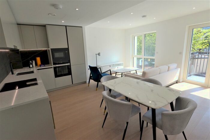 2 Bedroom Flat To Rent In Tierney Lane, London, W6