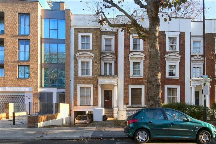 2 Bedroom Flat To Rent In Hammersmith Grove, Brackenbury Village, London, W6