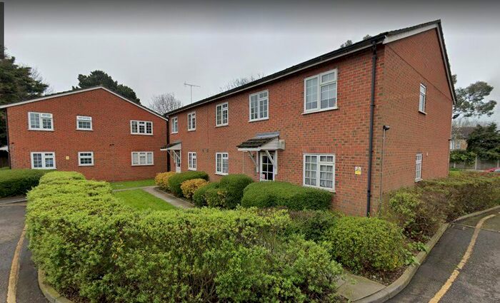 1 Bedroom Flat To Rent In Barkwood Close, Romford, RM7