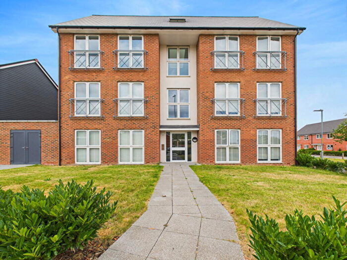 2 Bedroom Flat For Sale In Village Road, Wouldham, ME1