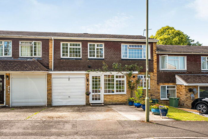 3 Bedroom Terraced House For Sale In Tiverton Road, Basingstoke, RG23