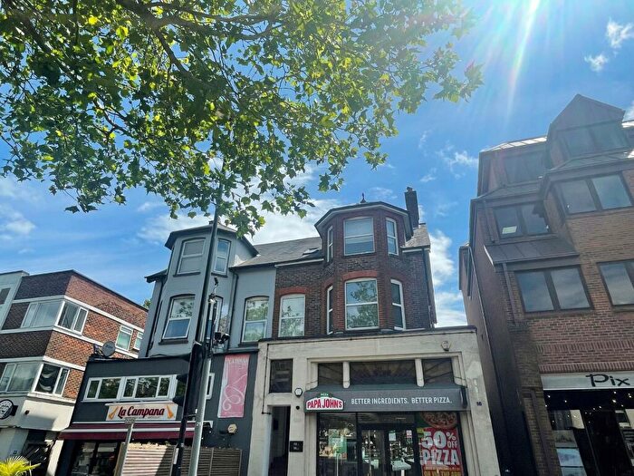 1 Bedroom Flat To Rent In The Broadway, Haywards Heath, RH16