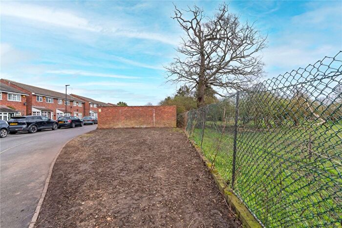 Land For Sale In Highland Park, Feltham, TW13