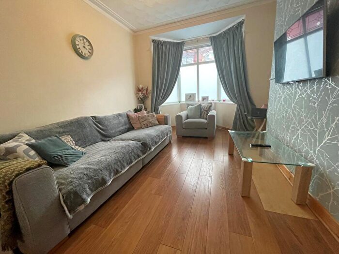 3 Bedroom House To Rent In Olivedale Road, L18