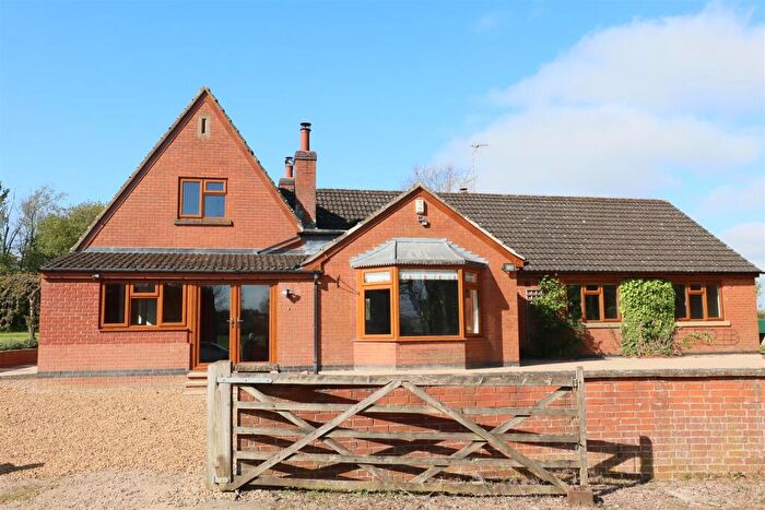 5 Bedroom Detached House To Rent In Gretton Road, Harringworth, Northants., NN17