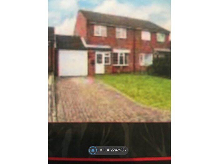 3 Bedroom Semi-Detached House To Rent In St. Edmunds Close, Norwich, NR6