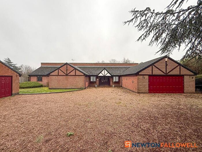 4 Bedroom Detached Bungalow For Sale In Fosse Road, Farndon, Newark, NG24