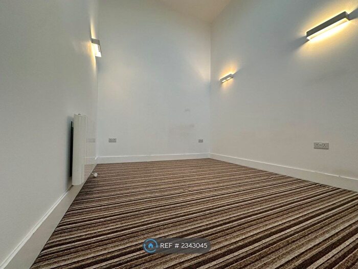1 Bedroom Flat To Rent In Ravensdale Industrial Estate, London, N16