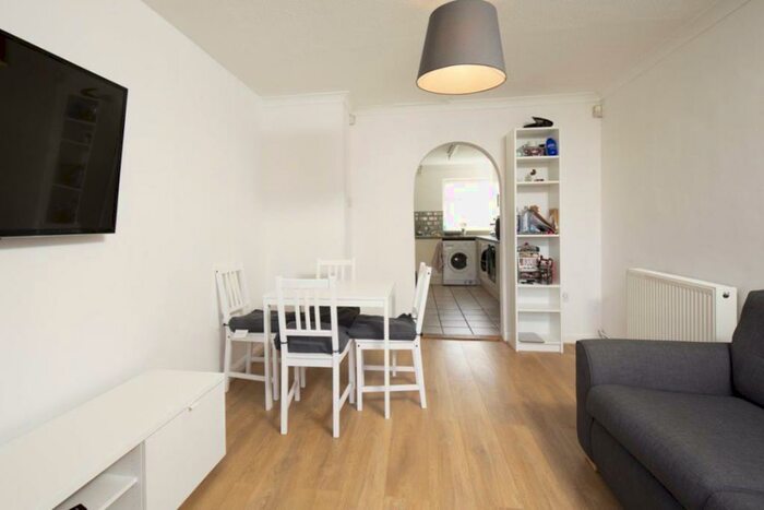 4 Bedroom House To Rent In Sundridge Close, Canterbury, CT2