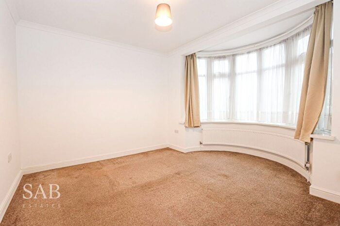 2 Bedroom Property To Rent In Birkbeck Avenue, Greenford, UB6