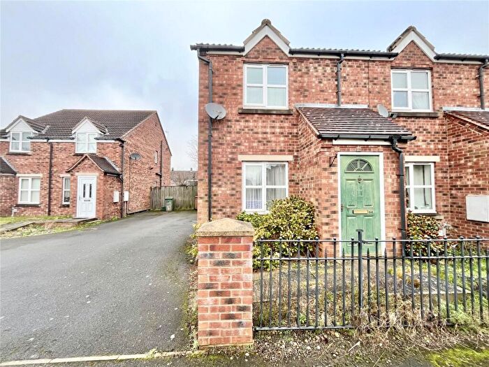 2 Bedroom Semi Detached House For Sale In Dean Road, Scunthorpe, North Lincolnshire, DN17