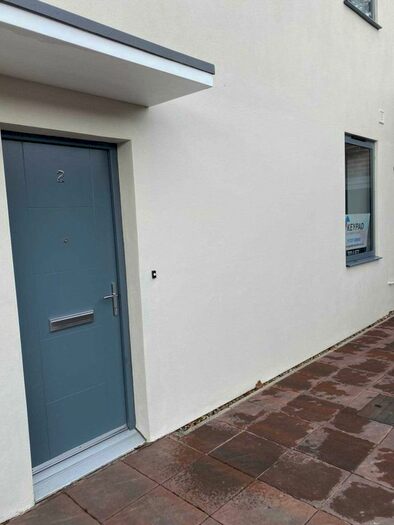 2 Bedroom Flat To Rent In Maynard House, The Common, AL10