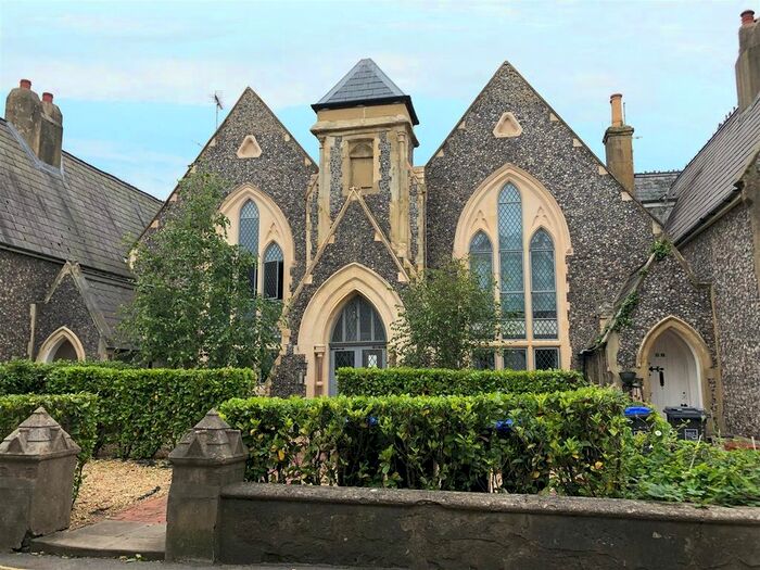 1 Bedroom Flat To Rent In Portland Road, Broadwater, Worthing, BN11