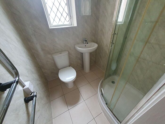 1 Bedroom Flat To Rent In North Luton Place, Roath, Cardiff, CF24