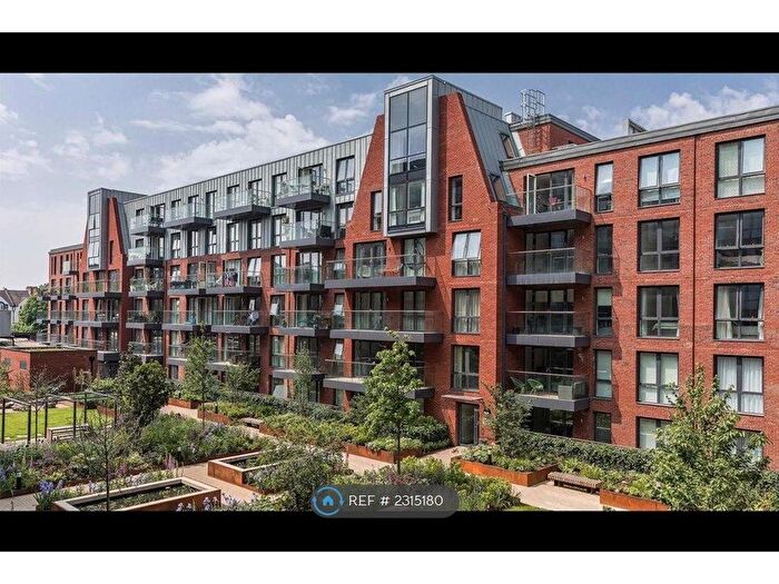 2 Bedroom Flat To Rent In Gaumont Place, London, SW2