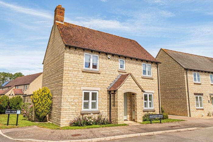 3 Bedroom Detached House For Sale In 'Potters Heron' Hawthorn Drive, Bradwell Village, Burford, Oxfordshire, OX18