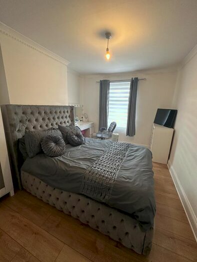 1 Bedroom Flat To Rent In Brockley Cross, London, SE4