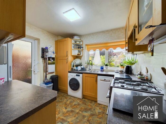 2 Bedroom Bungalow For Sale In Parsons Road, Irchester, NN29