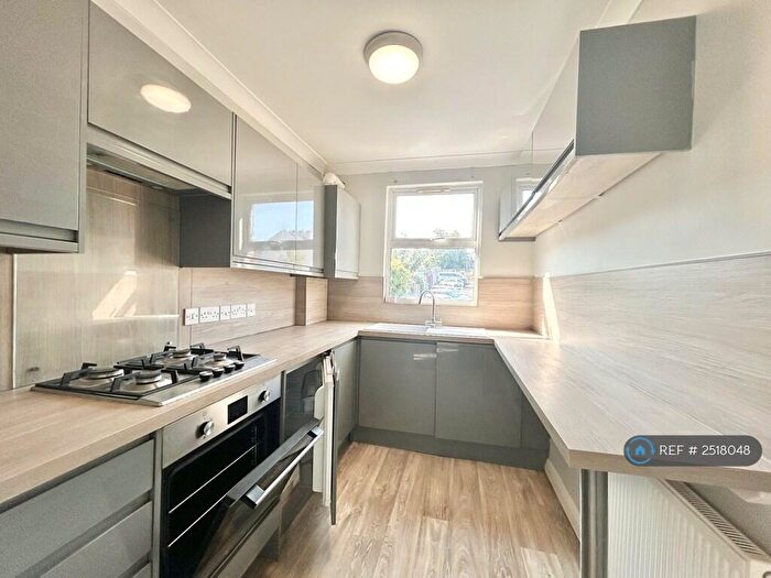 1 Bedroom Flat To Rent In Mote Road, Maidstone, ME15