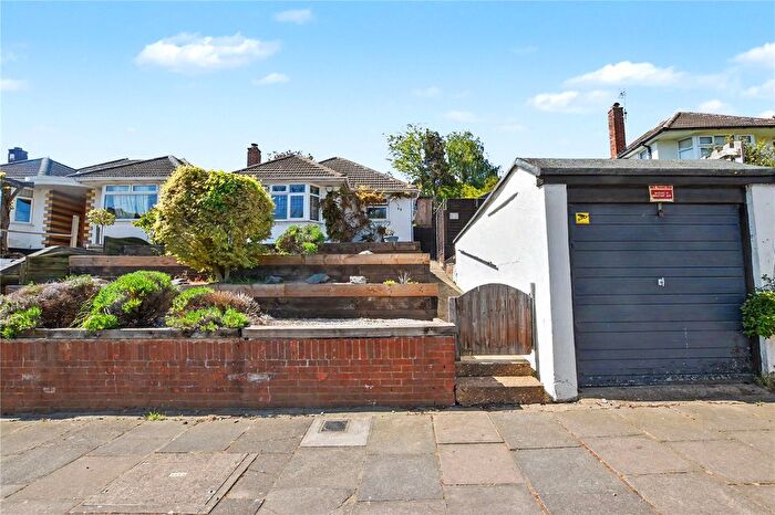 3 Bedroom Bungalow For Sale In Midhurst Hill, Bexleyheath, Kent, DA6
