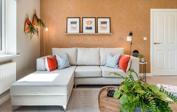 2 Bedroom Flat For Sale In Bullockstone Road, Herne Bay, CT6