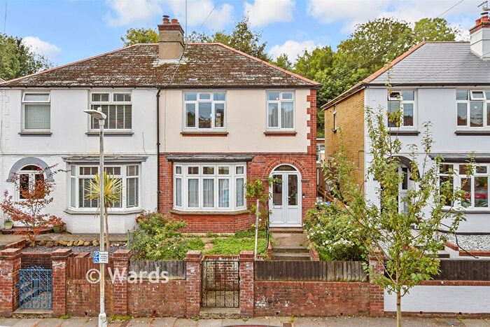 3 Bedroom Semi Detached House For Sale In Lewisham Road, Dover, Kent, CT17