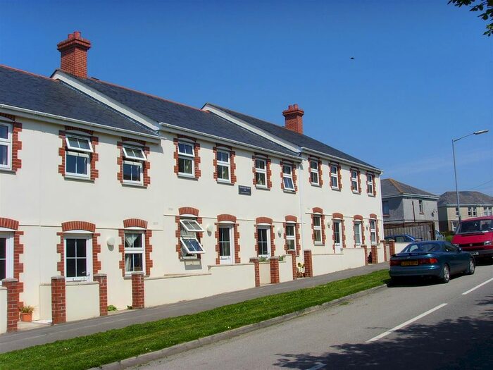 1 Bedroom Flat To Rent In Penhale, Fraddon, St. Columb, TR9