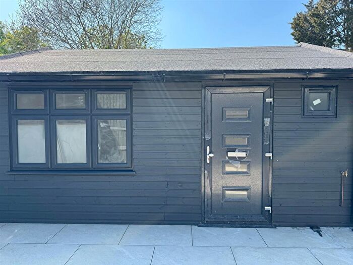 Studio To Rent In Romford Road, Chigwell, IG7