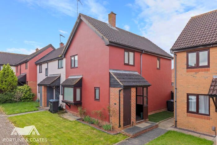 3 Bedroom End Terrace House For Sale In Standingford, Harlow, CM19