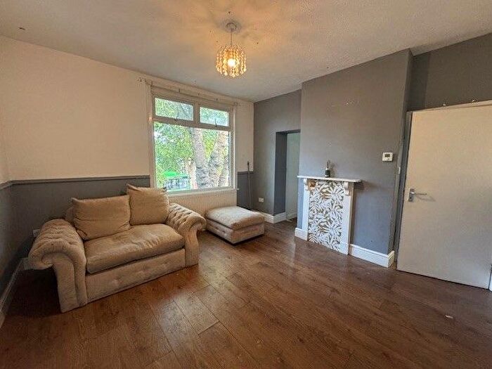 1 Bedroom Flat To Rent In Wade Street, Leicester, LE4