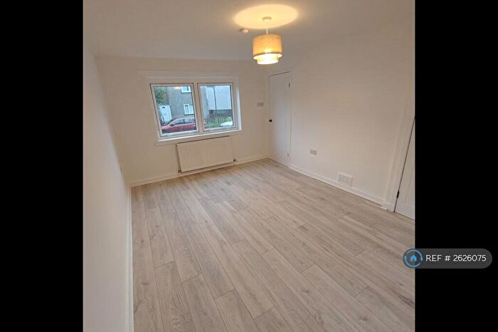 1 Bedroom Flat To Rent In Bothwell Place, Paisley, PA2