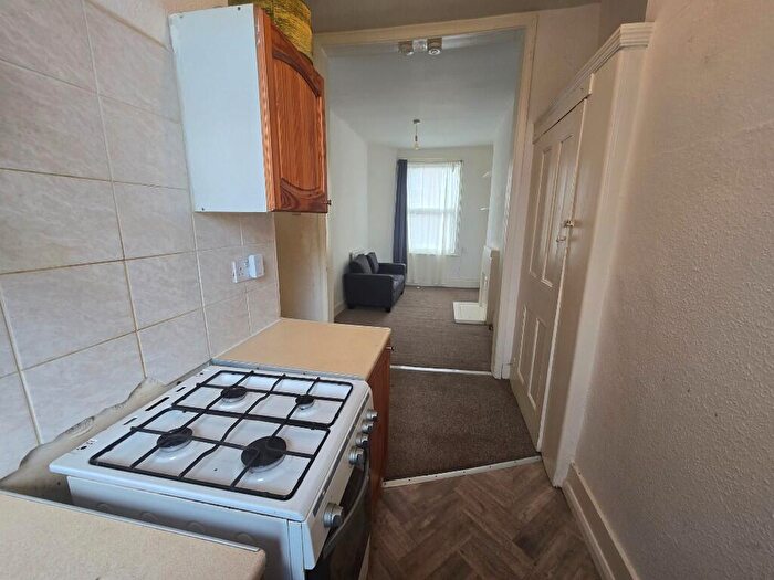 1 Bedroom Flat To Rent In Rosendale Road, London, SE24