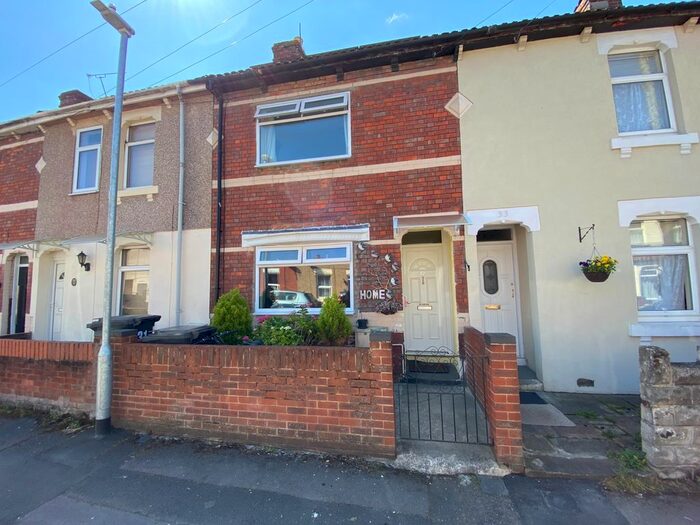 3 Bedroom Terraced House To Rent In Whiteman Street, Gorse Hill, Swindon, SN2