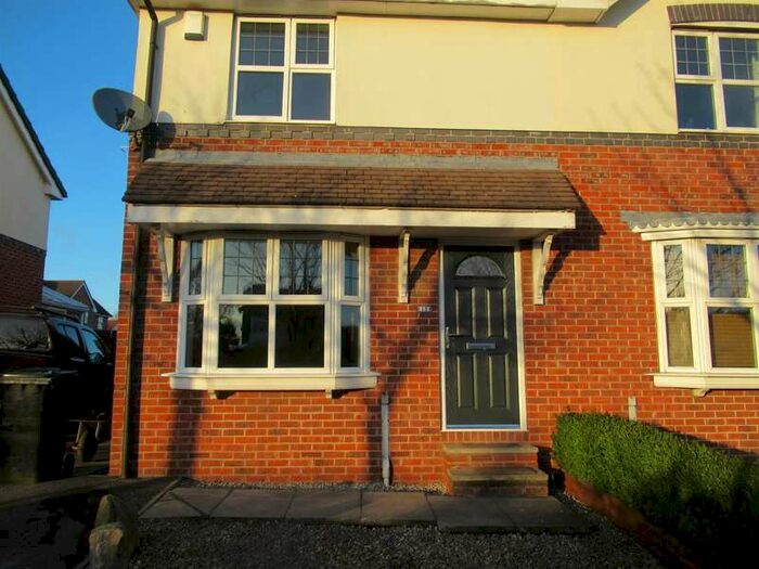 3 Bedroom Semi-Detached House To Rent In 15 Thirsk Grove, LS10