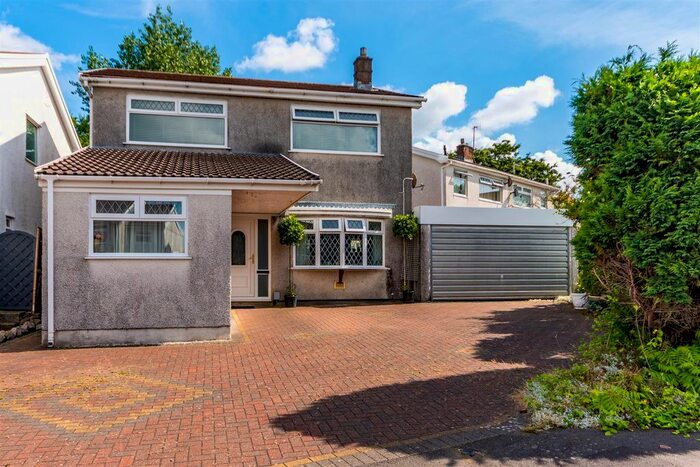 5 Bedroom Detached House For Sale In Ffordd Talfan, Gorseinon, Swansea, SA4