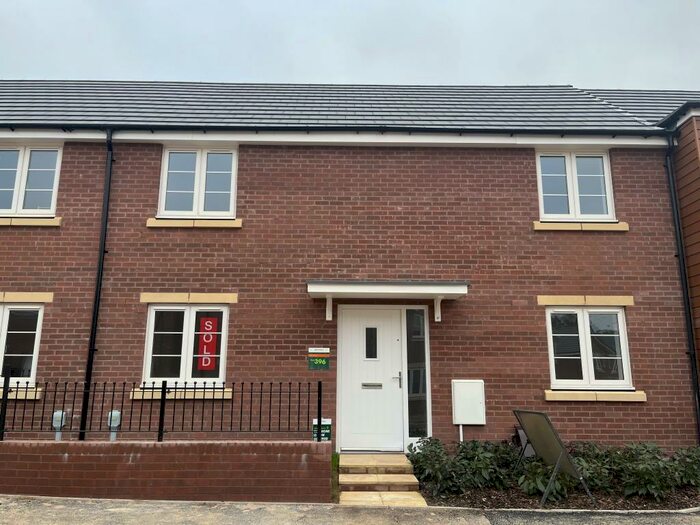 3 Bedroom House To Rent In Firecrest Road, Houndstone, Yeovil, BA22