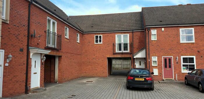 2 Bedroom Flat To Rent In Woodcutters Mews, Swindon, SN25