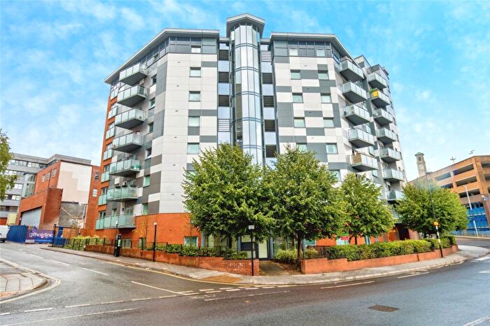 2 Bedroom Flat For Sale In West Park Road, Southampton, Hampshire, SO15