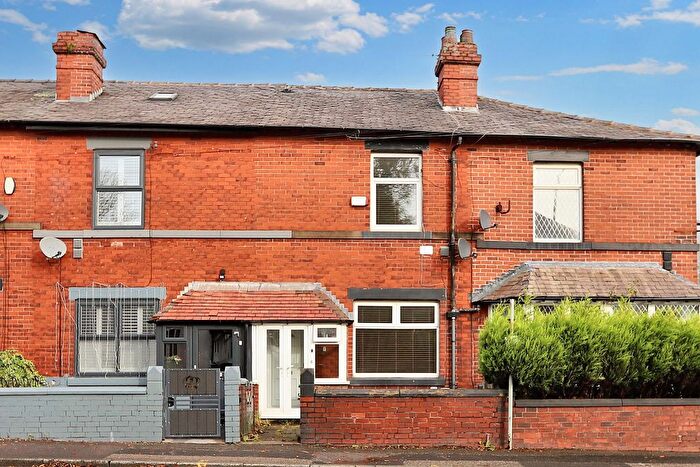 3 Bedroom Terraced House For Sale In Higher Lane, Whitefield, M45