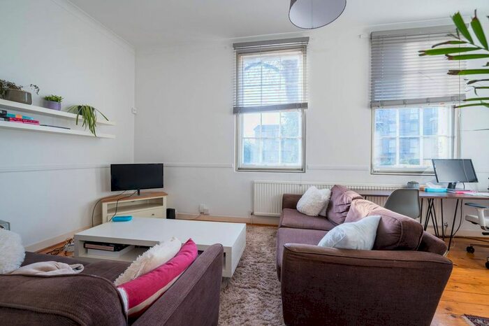 2 Bedroom Flat To Rent In Hackney Road, Hackney, London, E2