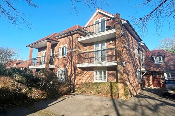 3 Bedroom Flat For Sale In Southbourne, BH6