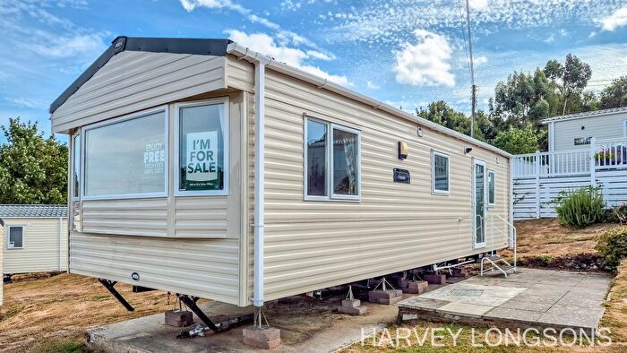 2 Bedroom Park Home For Sale In Axminster Road, Charmouth, DT6