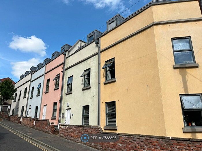 2 Bedroom Flat To Rent In Horfield Road, Bristol, BS2