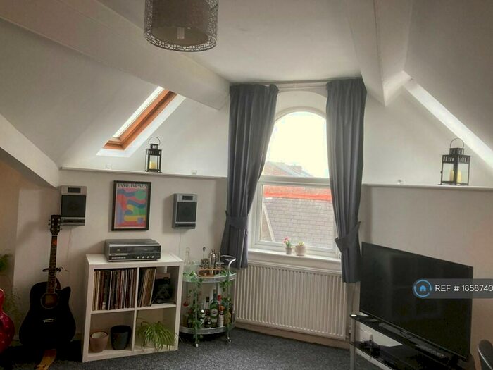 1 Bedroom Flat To Rent In Waterloo, Liverpool, L22