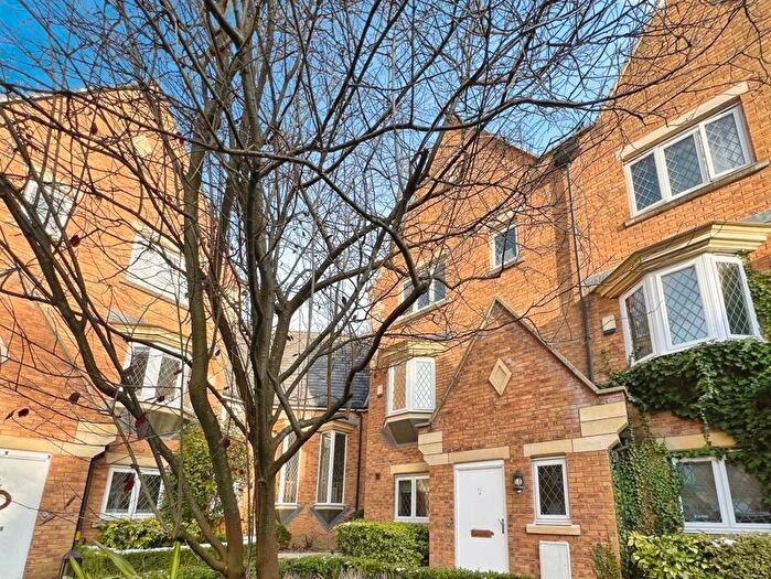 4 Bedroom Property To Rent In Reeceton Gardens, Heaton, BL1